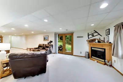 3246 N Robin Rd, Geneva, WI 53147 - Photo 18