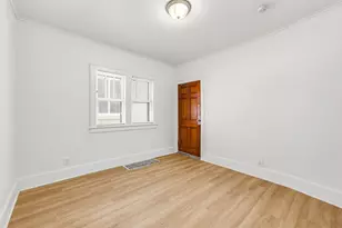 516 N 28th St, Milwaukee, WI 53208 - Photo 12