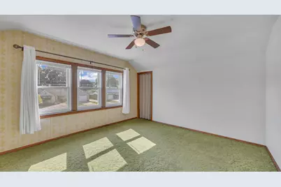 2410 S 10th St, Sheboygan, WI 53081 - Photo 16