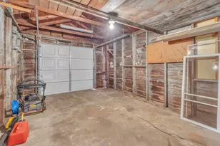 2410 S 10th St, Sheboygan, WI 53081 - Photo 28