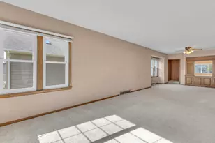 2410 S 10th St, Sheboygan, WI 53081 - Photo 12
