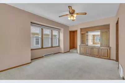 2410 S 10th St, Sheboygan, WI 53081 - Photo 4
