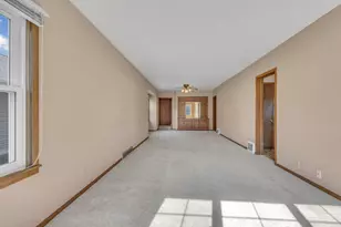 2410 S 10th St, Sheboygan, WI 53081 - Photo 8
