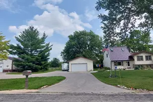 N2720 Resthaven Rd, Rubicon, WI 53078 - Photo 4