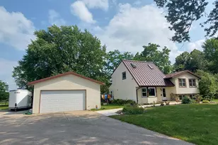 N2720 Resthaven Rd, Rubicon, WI 53078 - Photo 2