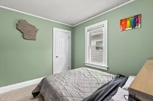 2234 S 72nd St, West Allis, WI 53219 - Photo 12