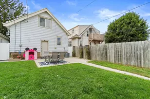 2234 S 72nd St, West Allis, WI 53219 - Photo 26