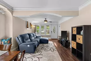 2234 S 72nd St, West Allis, WI 53219 - Photo 6