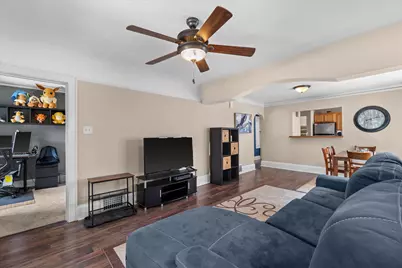 2234 S 72nd St, West Allis, WI 53219 - Photo 4