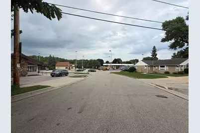 N85W16295  Arthur Ave, Menomonee Falls, WI 53051 - Photo 154
