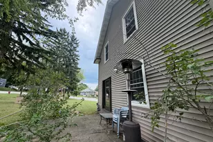 N85W16295 Arthur Ave, Menomonee Falls, WI 53051 - Photo 12
