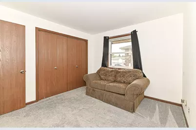 6640  Mariner Dr #202, Racine, WI 53406 - Photo 14