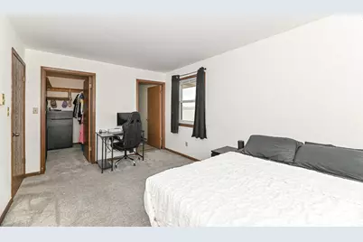 6640  Mariner Dr #202, Racine, WI 53406 - Photo 10