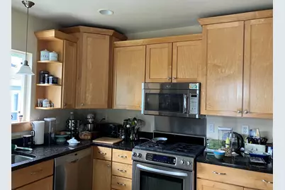 704  William St, Racine, WI 53402 - Photo 10
