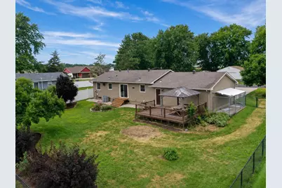 W7789  Balduzzi Dr, Onalaska, WI 54650 - Photo 2