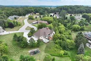 W6178 Oak Vista Ln, Plymouth, WI 53073 - Photo 2