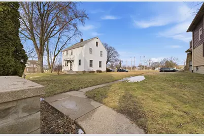 4187 N 20th St, Milwaukee, WI 53209 - Photo 2