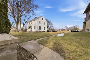 4187 N 20th St, Milwaukee, WI 53209 - Photo 2