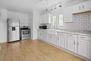 10110 S Shepard Ave, Oak Creek, WI 53154 - Photo 16