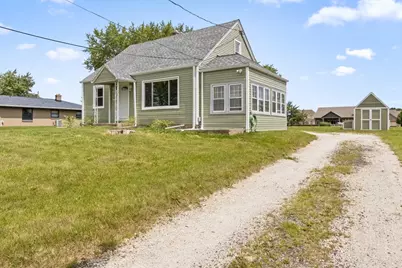 10110 S Shepard Ave, Oak Creek, WI 53154 - Photo 2
