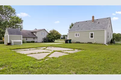 10110 S Shepard Ave, Oak Creek, WI 53154 - Photo 26
