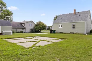 10110 S Shepard Ave, Oak Creek, WI 53154 - Photo 26