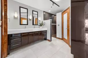 102 N Water St, Milwaukee, WI 53202 - Photo 16