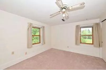 563  Kreusers Ridge St, Richfield, WI 53017 - Photo 12