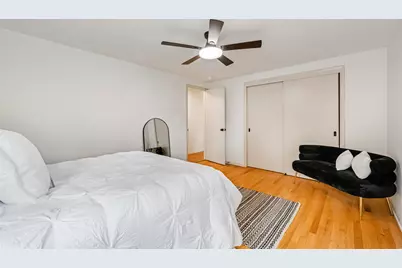 9821 W Grantosa Dr, Wauwatosa, WI 53222 - Photo 14