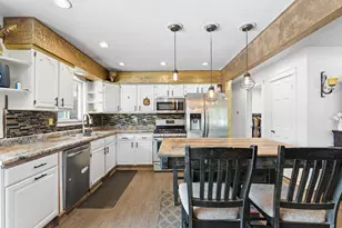 1409 W Wanda Ave, Milwaukee, WI 53221 - Photo 6