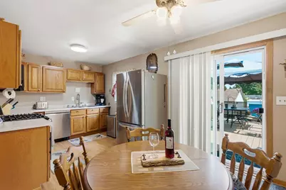 7849 W Herbert Ave, Milwaukee, WI 53218 - Photo 12