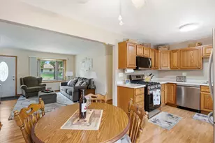 7849 W Herbert Ave, Milwaukee, WI 53218 - Photo 8