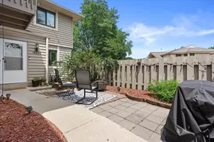 16250 W Coachlight Dr, New Berlin, WI 53151 - Photo 28