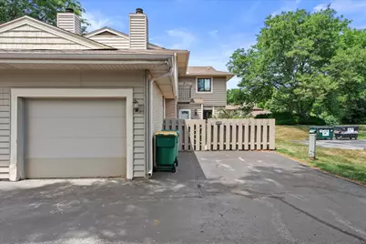 16250 W Coachlight Dr, New Berlin, WI 53151 - Photo 34