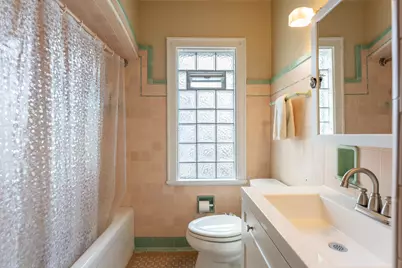 1620 E Olive St #1622, Shorewood, WI 53211 - Photo 34