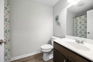 221 Arbor Point Ave, West Bend, WI 53095 - Photo 36