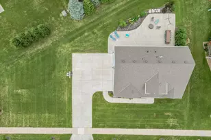 221 Arbor Point Ave, West Bend, WI 53095 - Photo 54