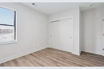 2212 N Cambridge Ave #2214, Milwaukee, WI 53202 - Photo 48