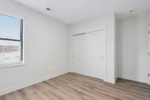 2212 N Cambridge Ave, Milwaukee, WI 53202 - Photo 48