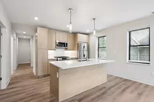 2212 N Cambridge Ave, Milwaukee, WI 53202 - Photo 26