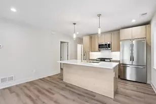 2212 N Cambridge Ave, Milwaukee, WI 53202 - Photo 28