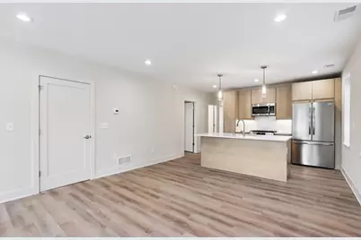 2212 N Cambridge Ave #2214, Milwaukee, WI 53202 - Photo 6