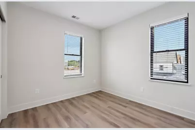 2212 N Cambridge Ave #2214, Milwaukee, WI 53202 - Photo 42