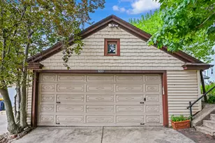 5223 W Hayes Ave, West Allis, WI 53219 - Photo 42