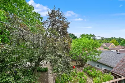 5223 W Hayes Ave, West Allis, WI 53219 - Photo 40