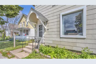 1433 S 11th St, Sheboygan, WI 53081 - Photo 2