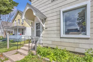 1433 S 11th St, Sheboygan, WI 53081 - Photo 2