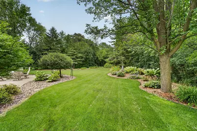 W162N7406  Tamarack Trl, Menomonee Falls, WI 53051 - Photo 44