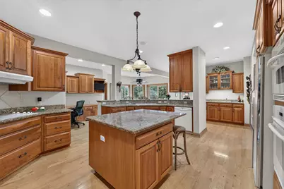 W162N7406  Tamarack Trl, Menomonee Falls, WI 53051 - Photo 28