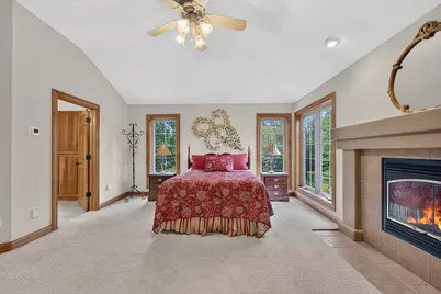 W162N7406  Tamarack Trl, Menomonee Falls, WI 53051 - Photo 14